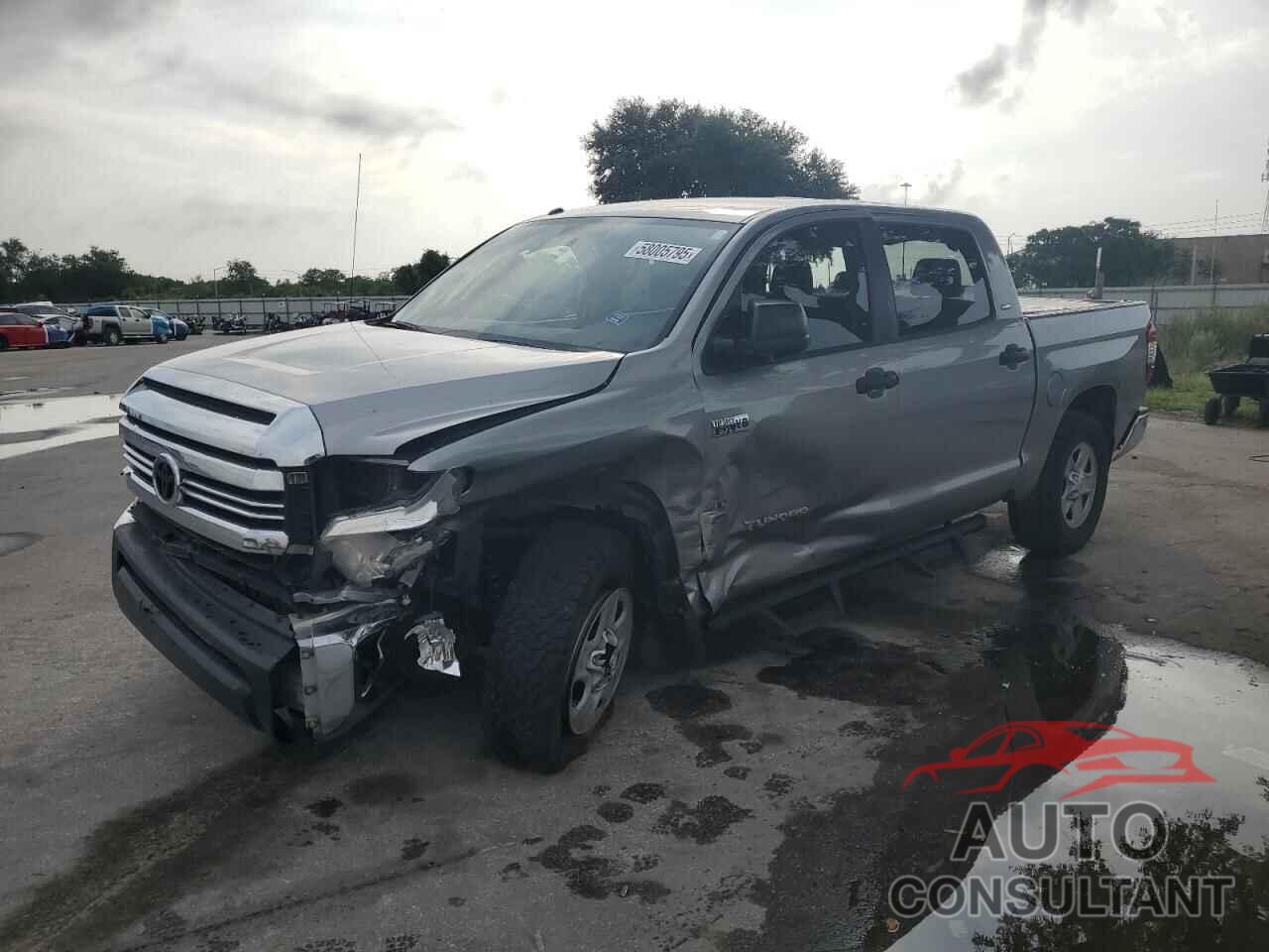 TOYOTA TUNDRA 2017 - 5TFDW5F10HX670194