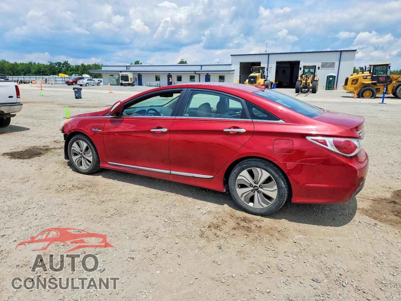 HYUNDAI SONATA 2013 - KMHEC4A43DA084042
