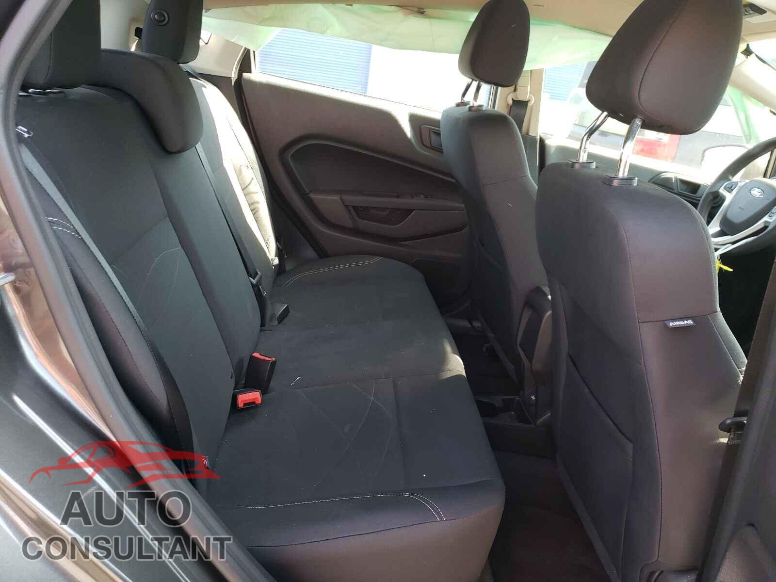 FORD FIESTA 2017 - 3FADP4EJ7HM137909