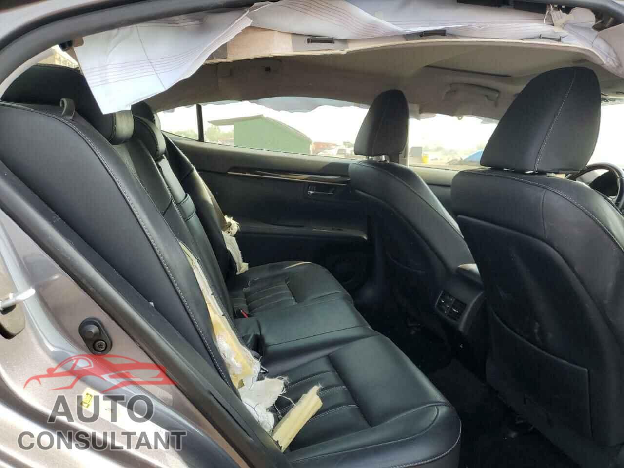 LEXUS ES300 2018 - JTHBW1GG2J2168677