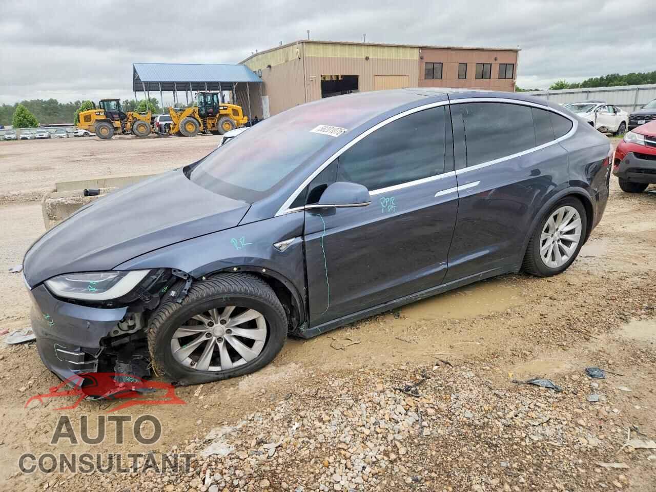 TESLA MODEL X 2016 - 5YJXCAE2XGF003571