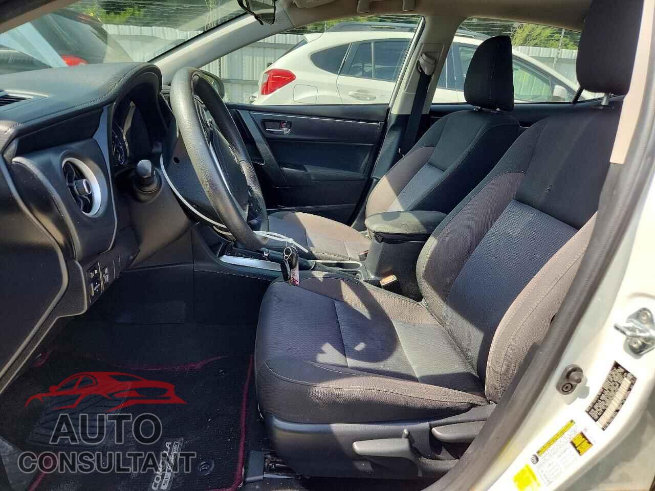 TOYOTA COROLLA 2017 - 2T1BURHE4HC848112