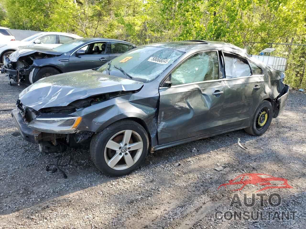 VOLKSWAGEN JETTA 2013 - 3VWDL7AJ5DM415971
