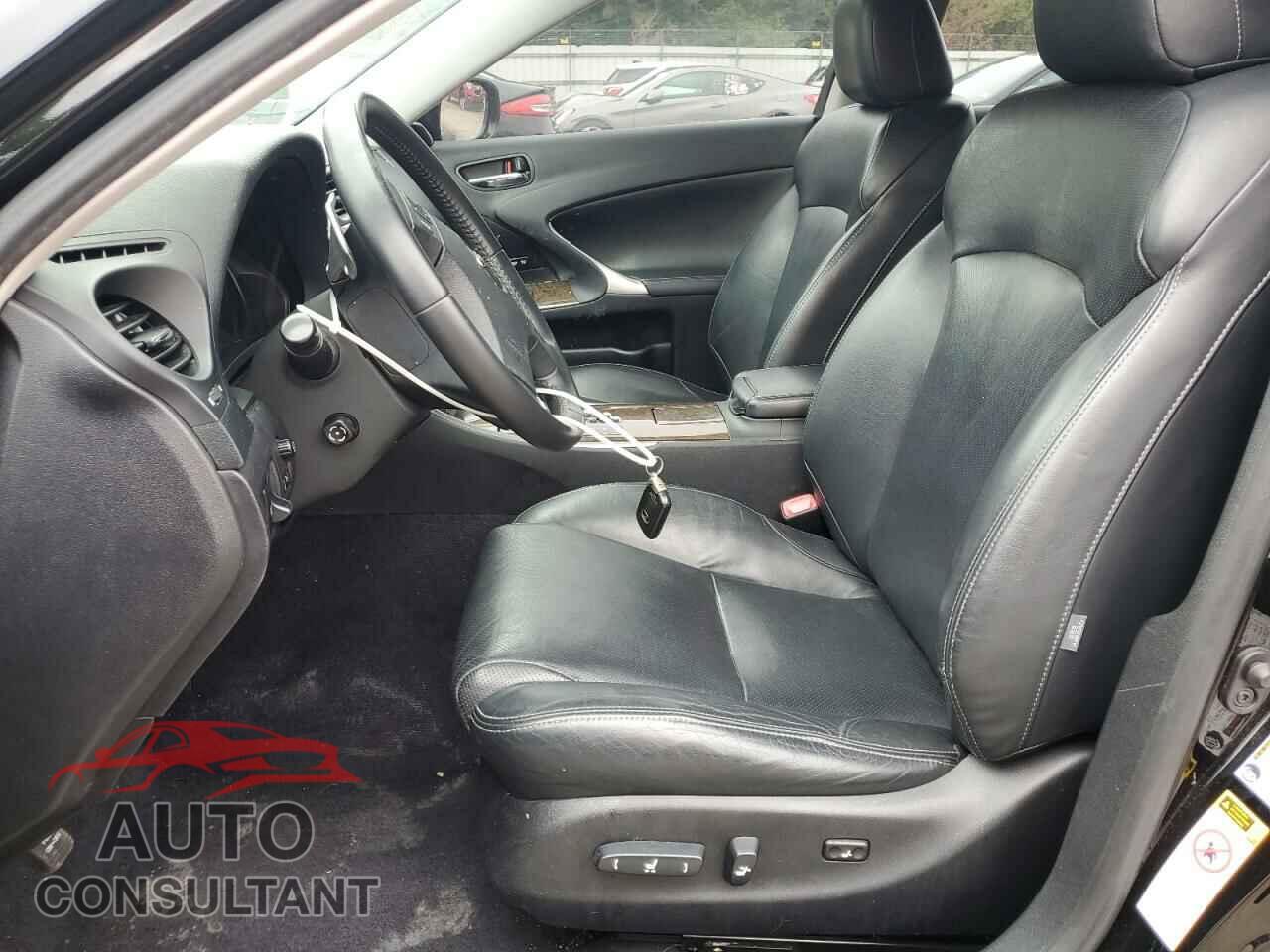LEXUS IS 2010 - JTHCF5C26A5037689