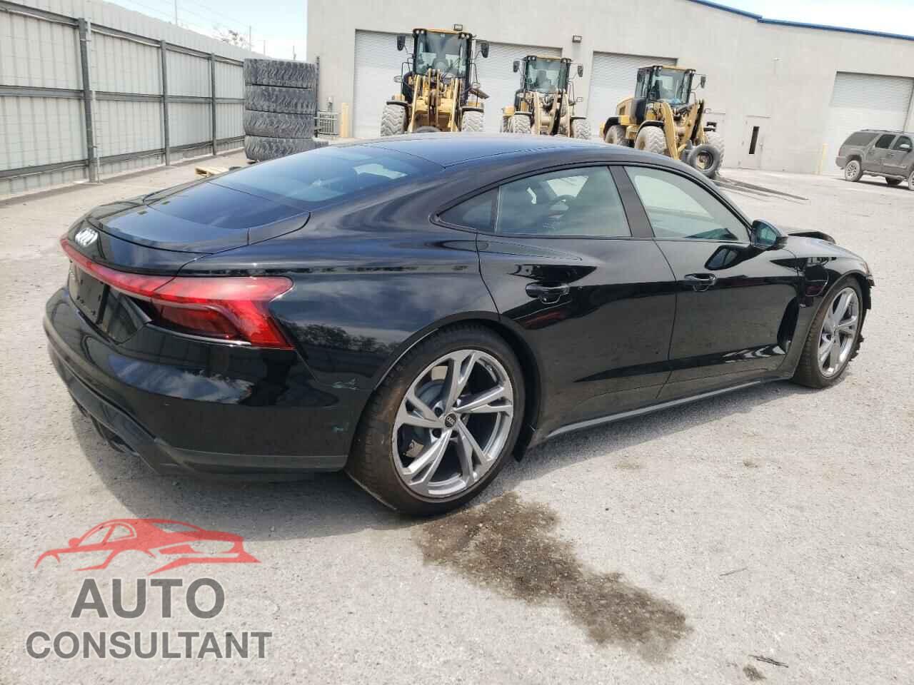 AUDI E-TRON GT 2024 - WAUFJBFW1R7001075