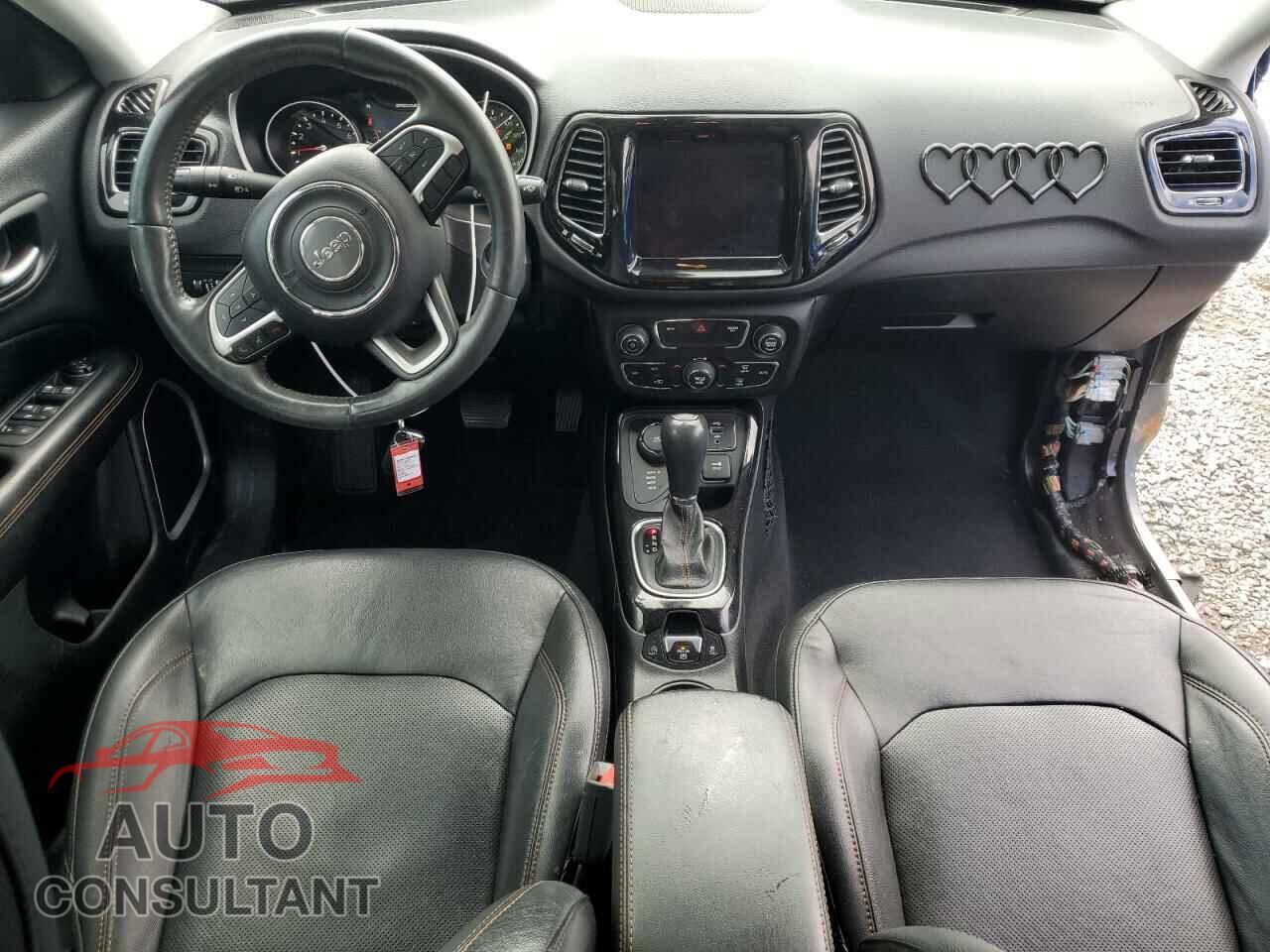 JEEP COMPASS 2018 - 3C4NJDCB2JT350452