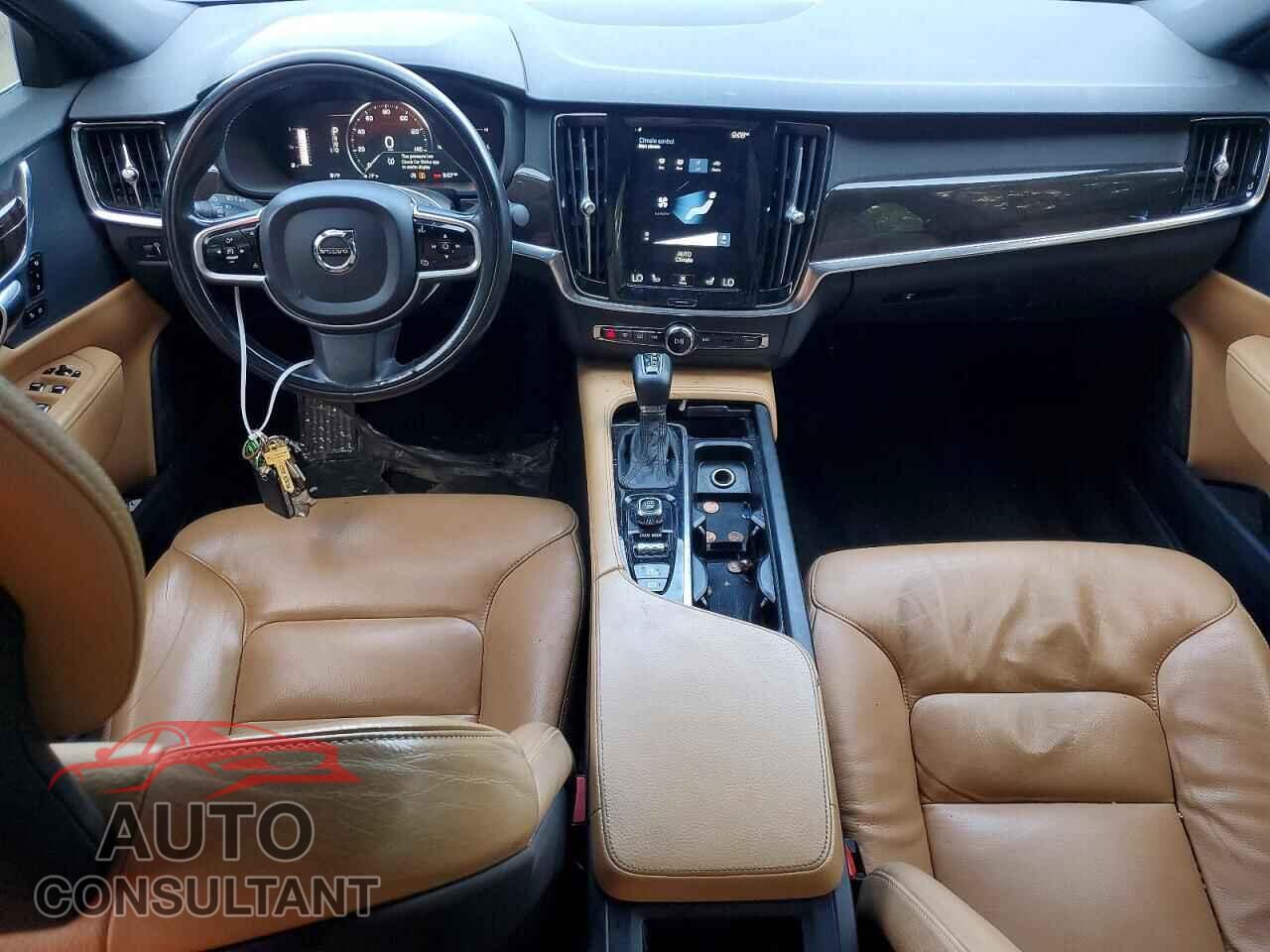 VOLVO S90 2018 - LVY982AK2JP039962