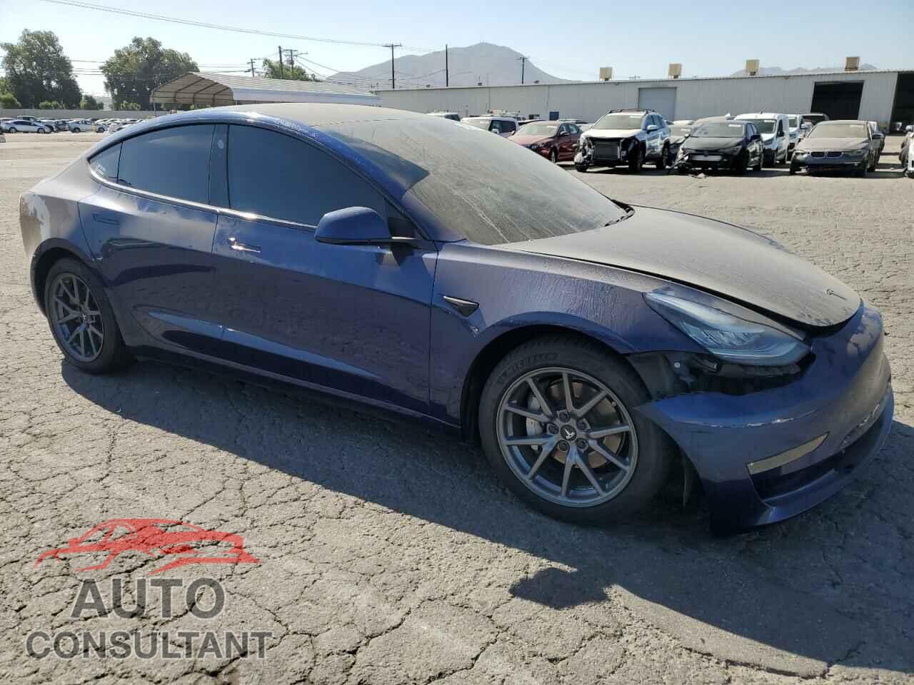 TESLA MODEL 3 2019 - 5YJ3E1EB5KF211102
