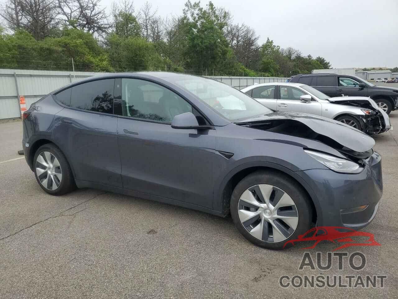 TESLA MODEL Y 2021 - 5YJYGDEE2MF204414