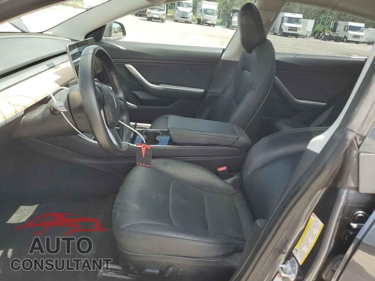 TESLA MODEL 3 2018 - 5YJ3E1EA9JF158779