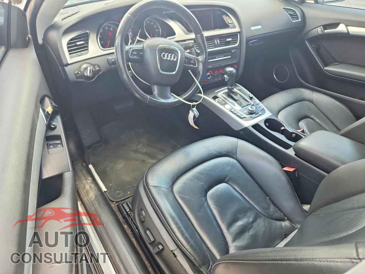 AUDI A5 2010 - WAUVFAFR3AA048424