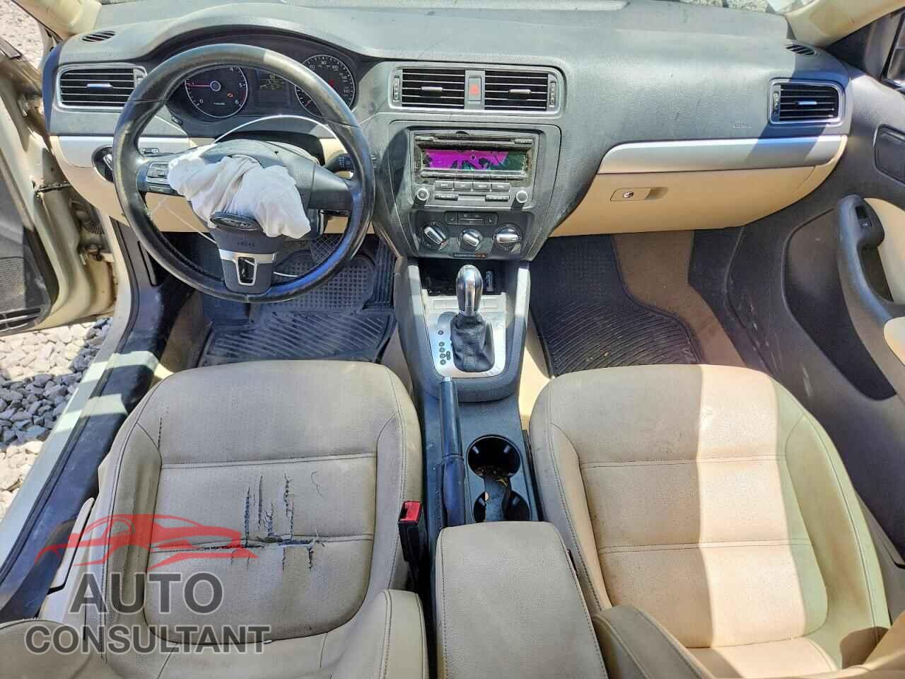 VOLKSWAGEN JETTA 2012 - 3VWLL7AJ7CM004212