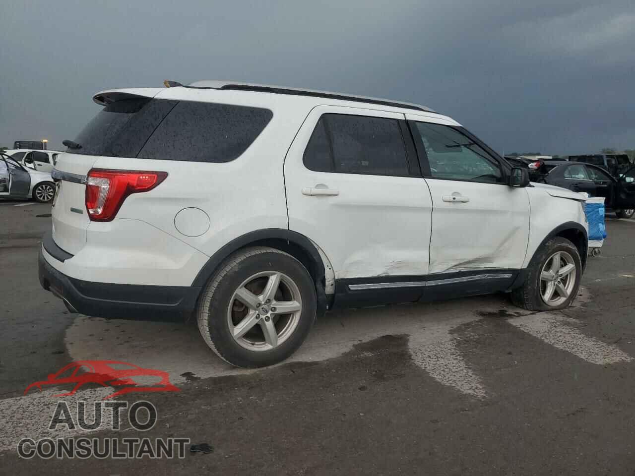 FORD EXPLORER 2018 - 1FM5K7DH0JGA23596