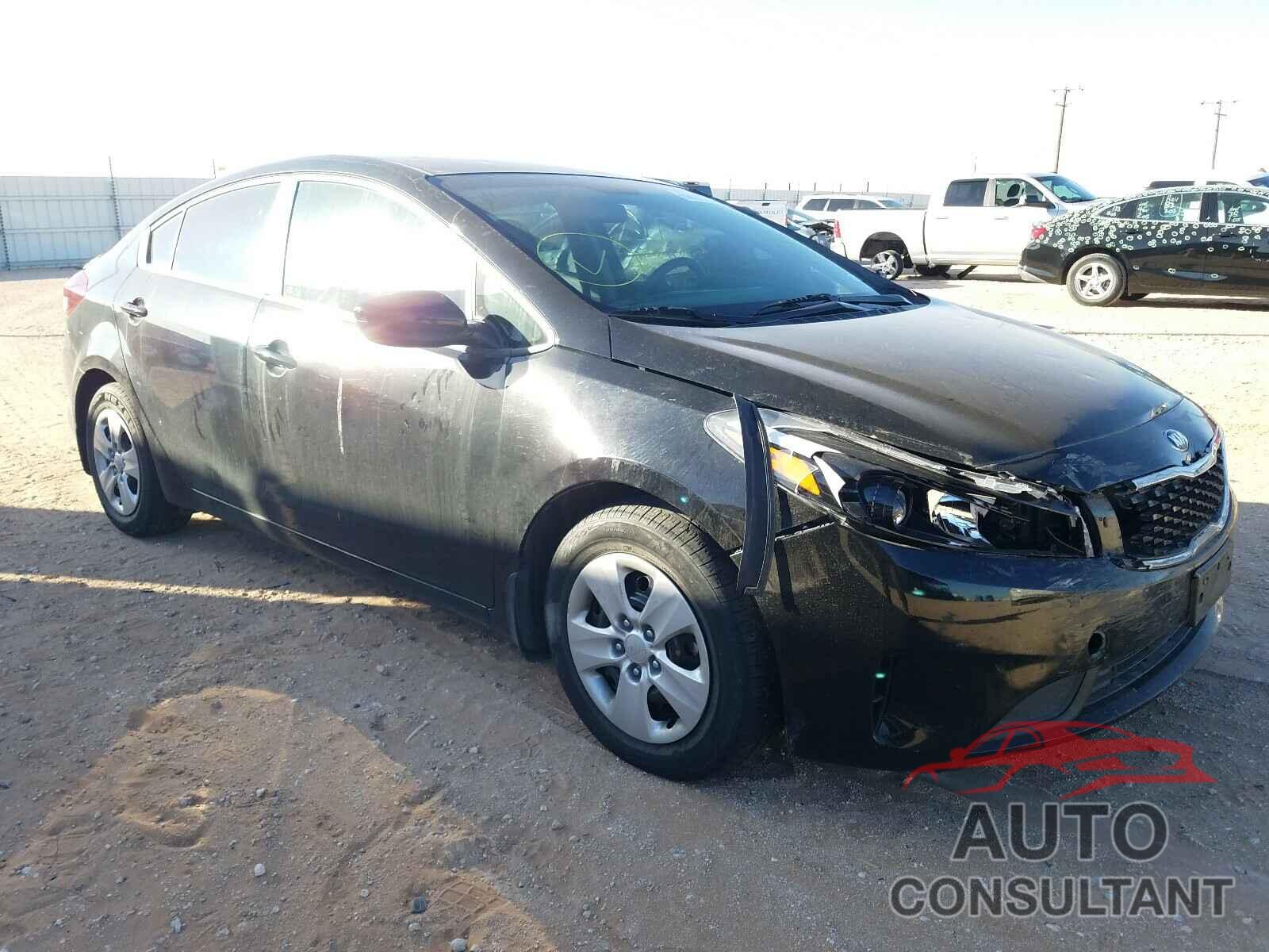 KIA FORTE 2018 - 3KPFK4A74JE243374