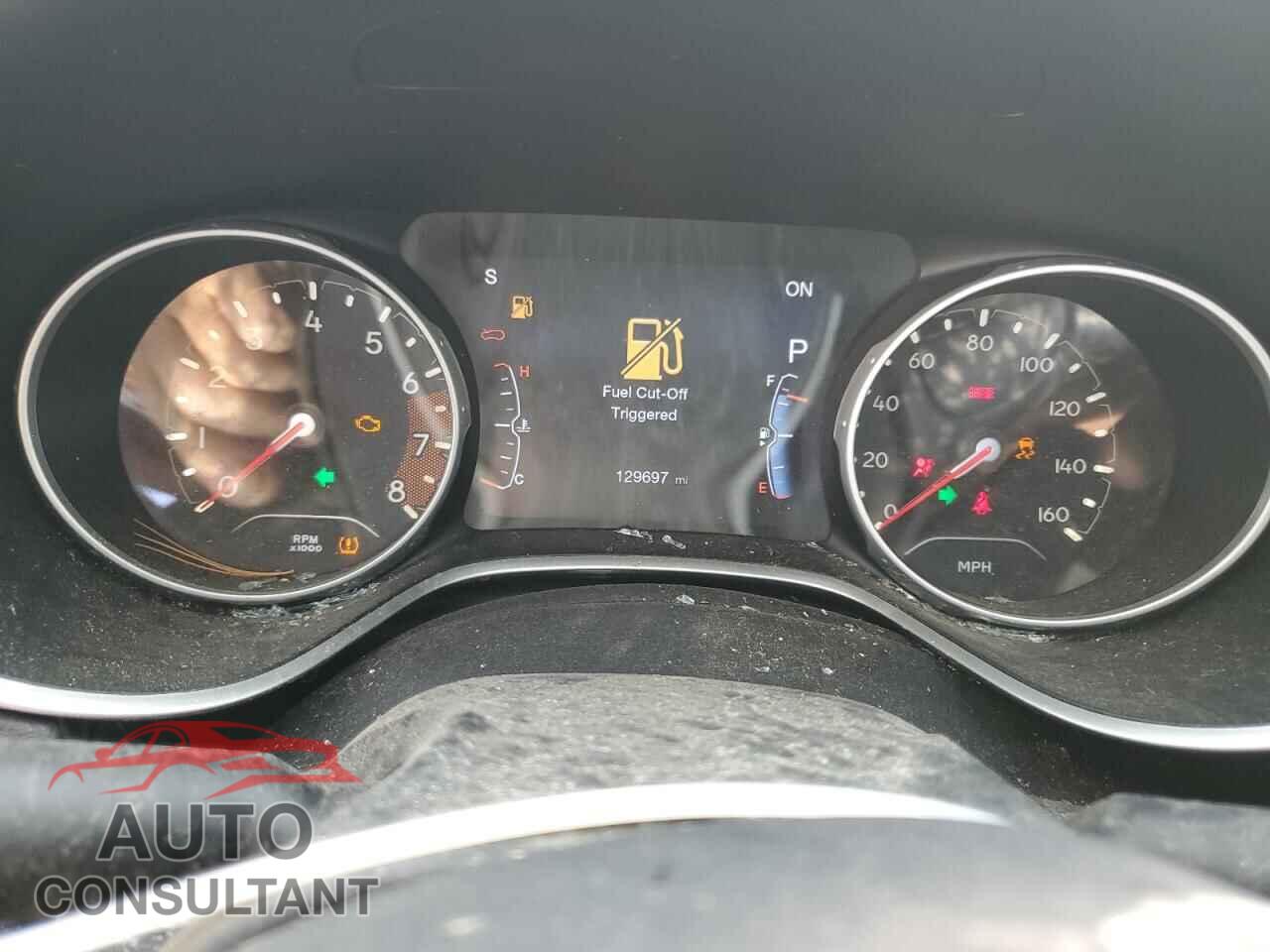 JEEP COMPASS 2018 - 3C4NJDBB6JT100228