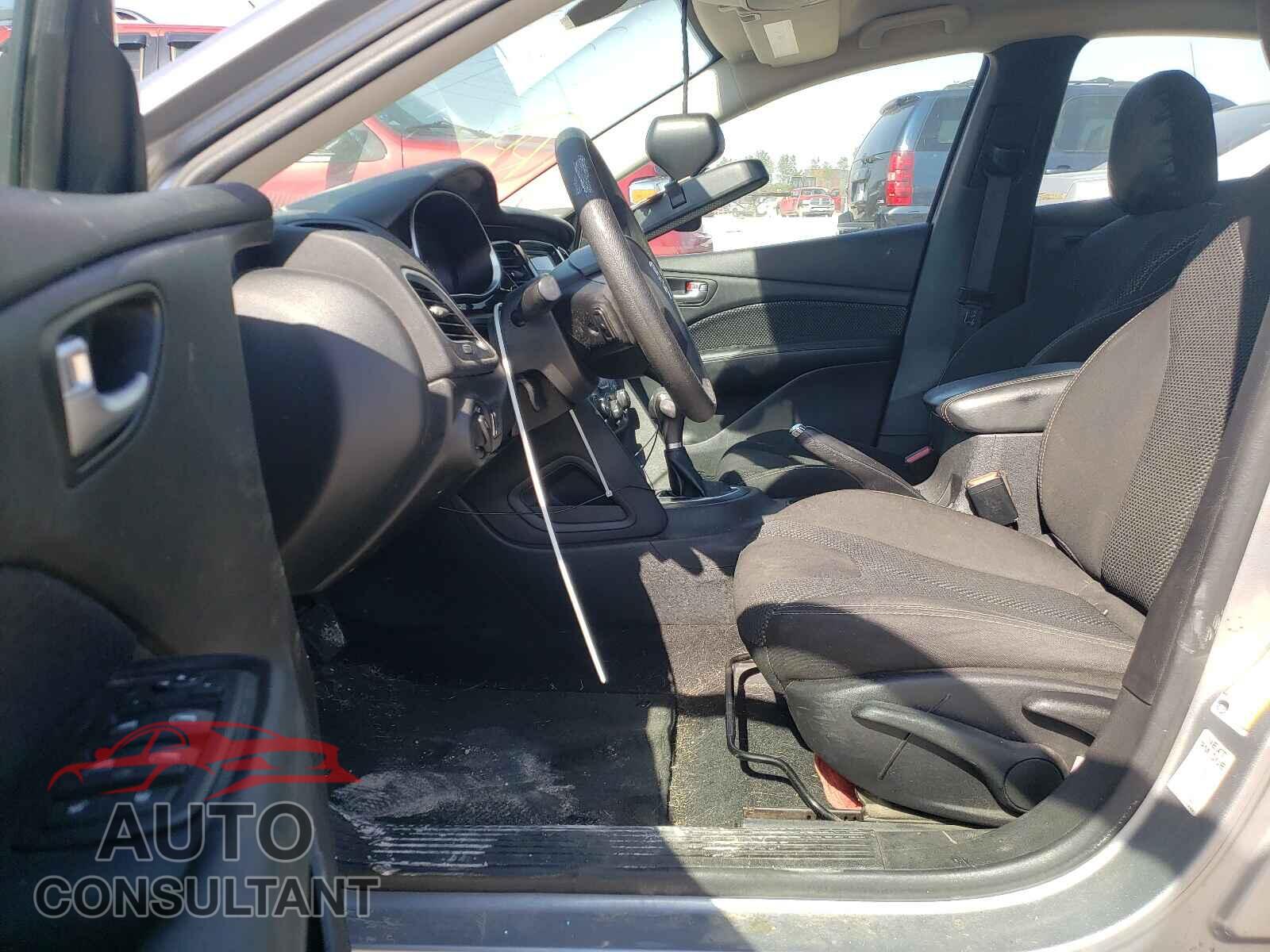 DODGE DART 2016 - 1C3CDFBB2GD563996