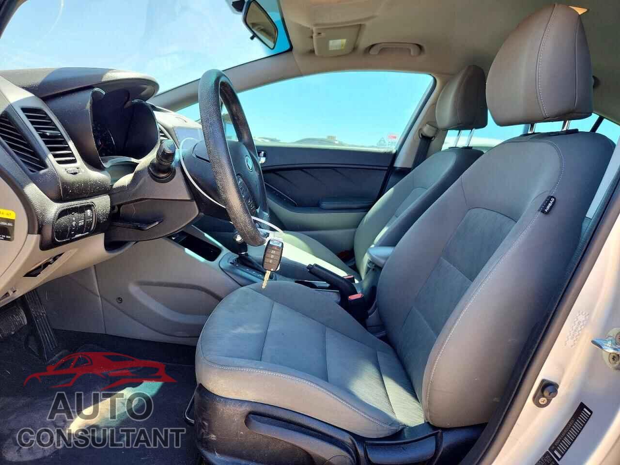 KIA FORTE 2016 - KNAFK4A68G5544187