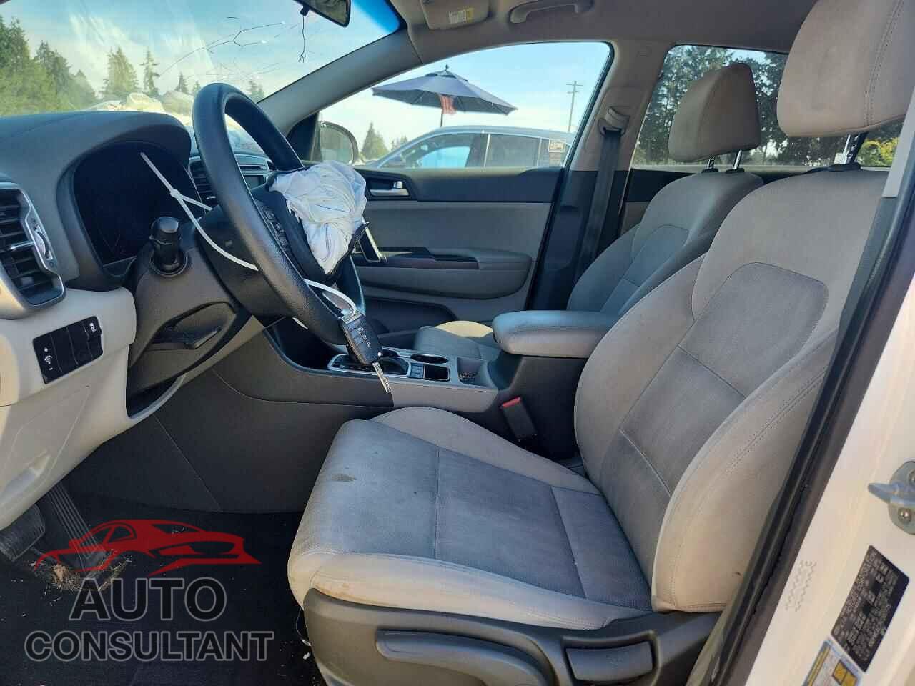 KIA SPORTAGE 2017 - KNDPMCAC7H7207775