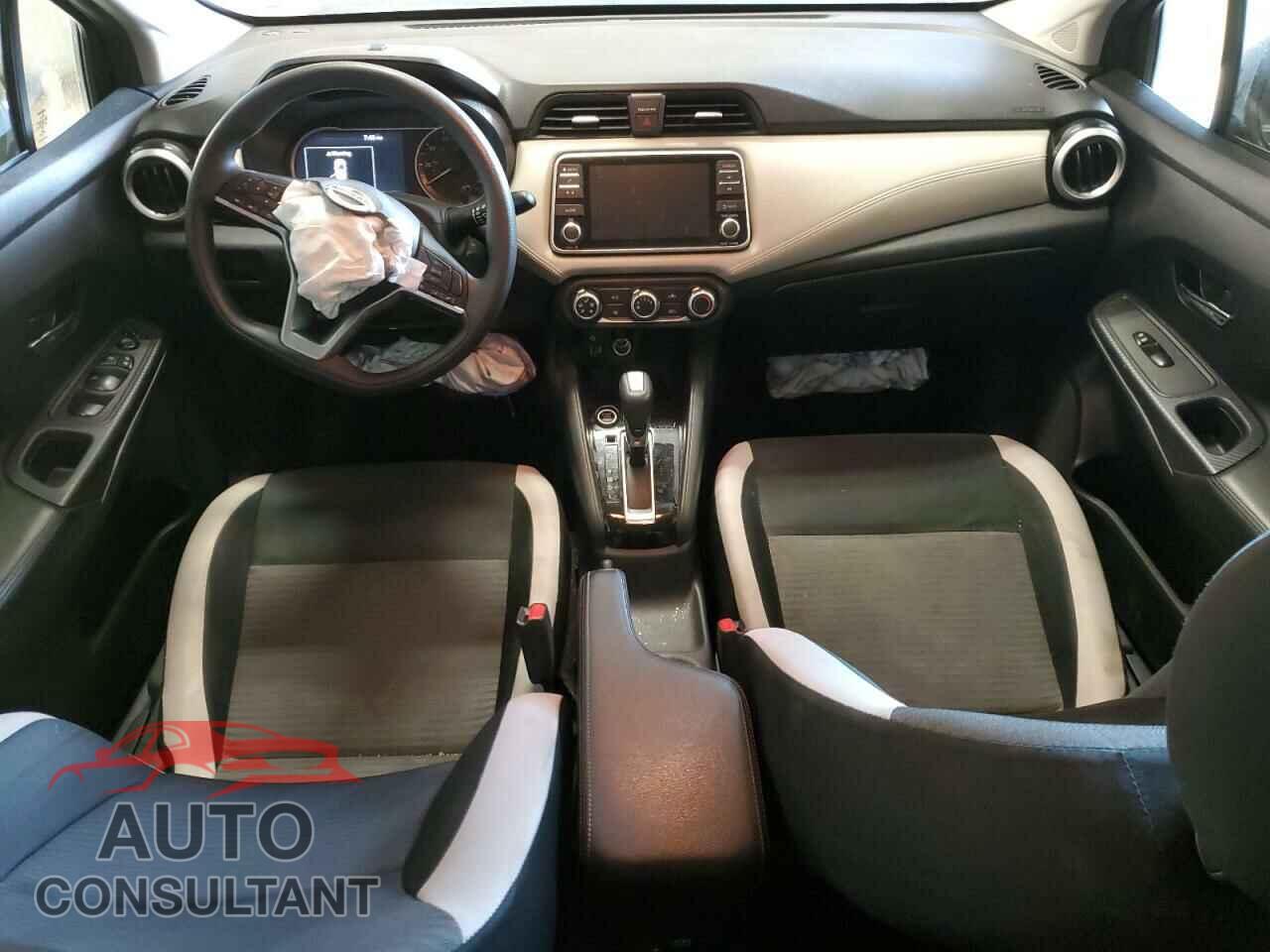 NISSAN VERSA 2020 - 3N1CN8EV1LL876961