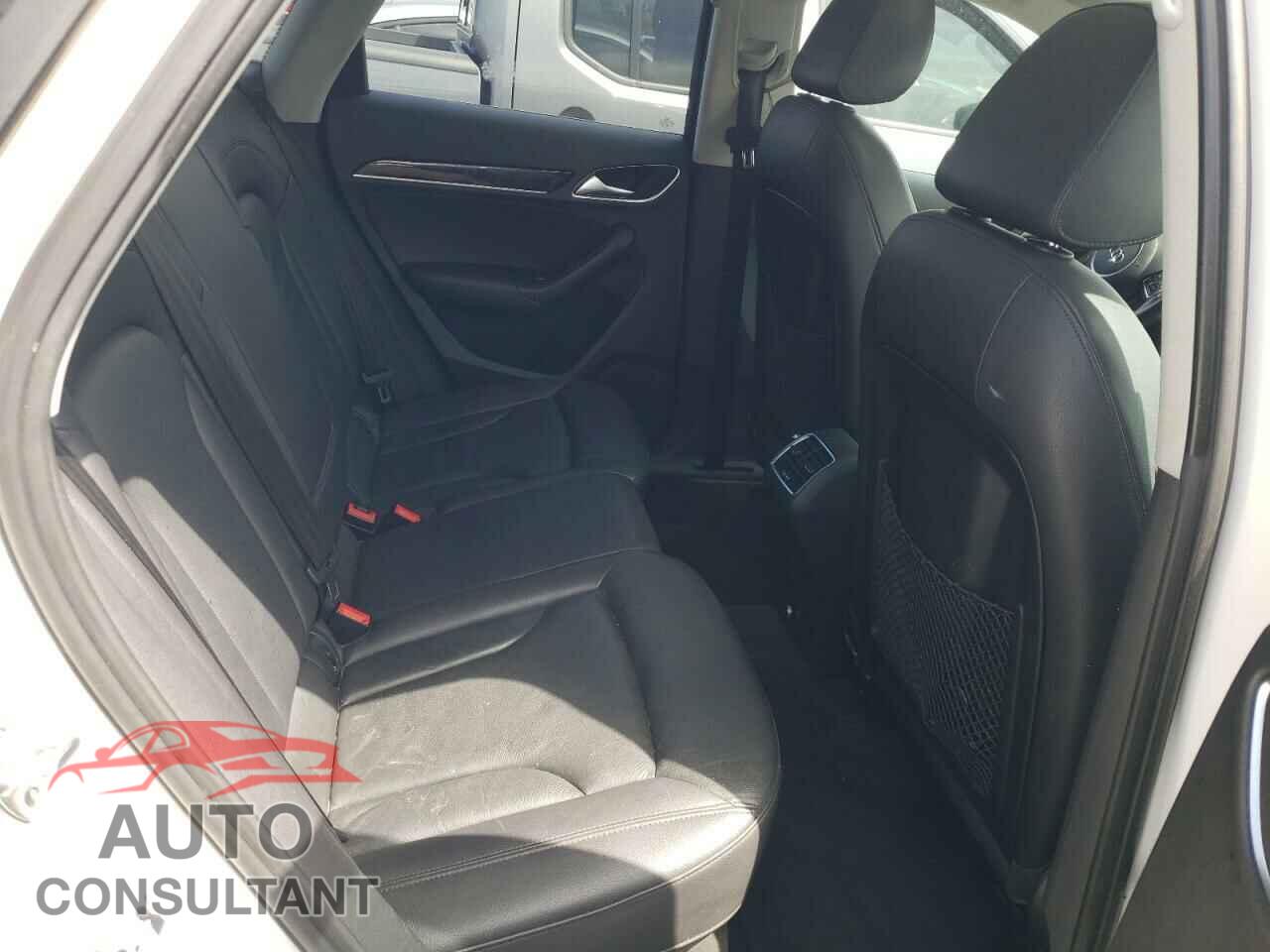 AUDI Q3 2015 - WA1EFCFSXFR005283