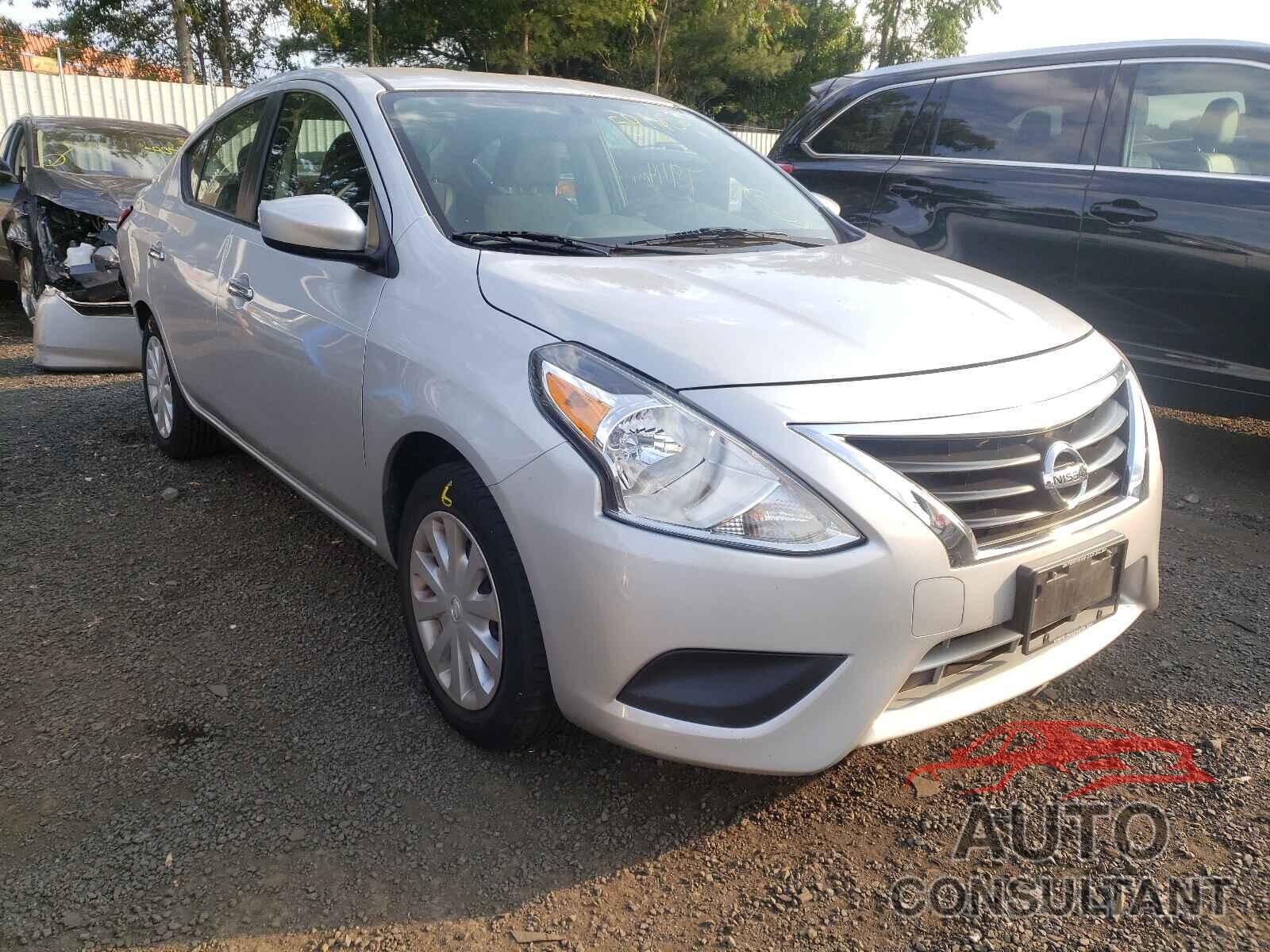 NISSAN VERSA 2017 - 3N1CN7APXHL847497