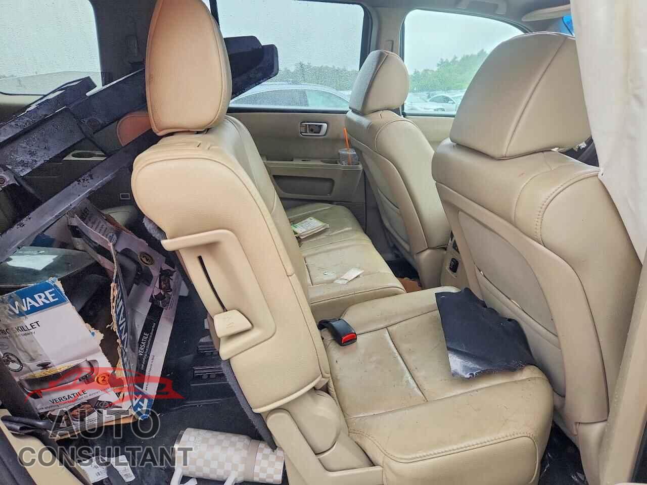 HONDA PILOT 2014 - 5FNYF4H57EB013183