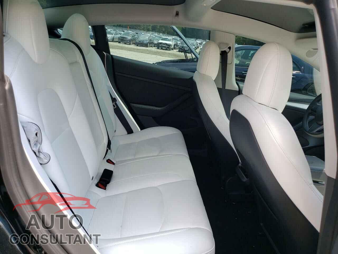 TESLA MODEL 3 2022 - 5YJ3E1EB6NF258613