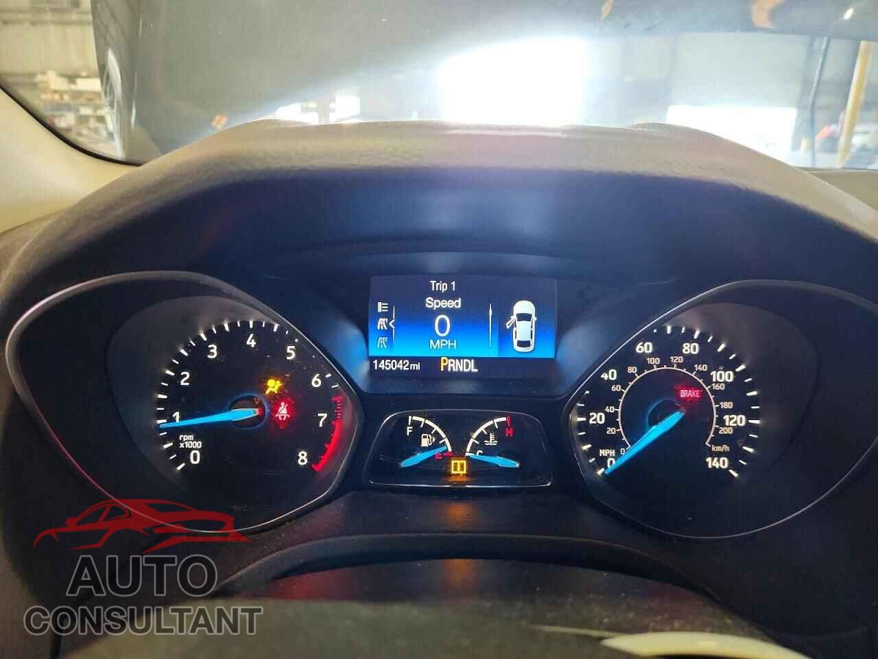 FORD FOCUS 2015 - 1FADP3E2XFL340973