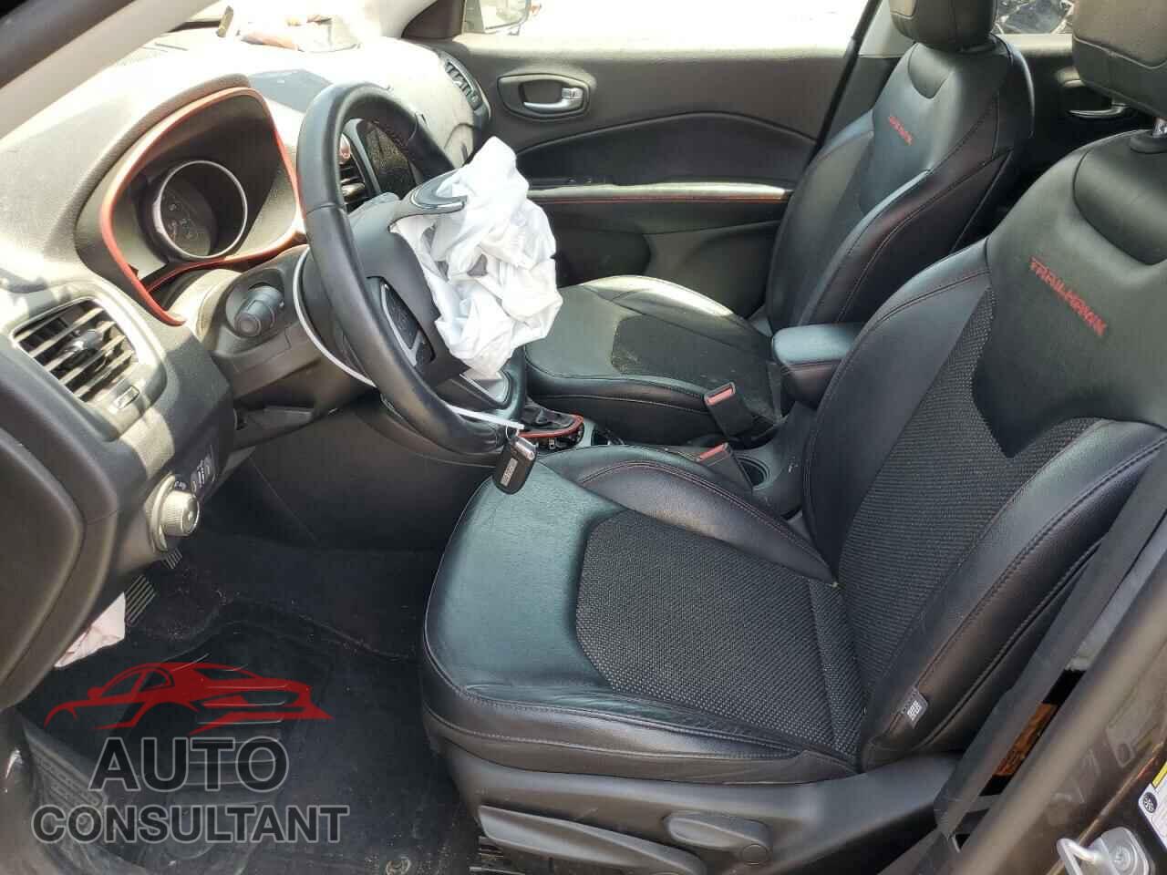 JEEP COMPASS 2017 - 3C4NJDDB8HT674627