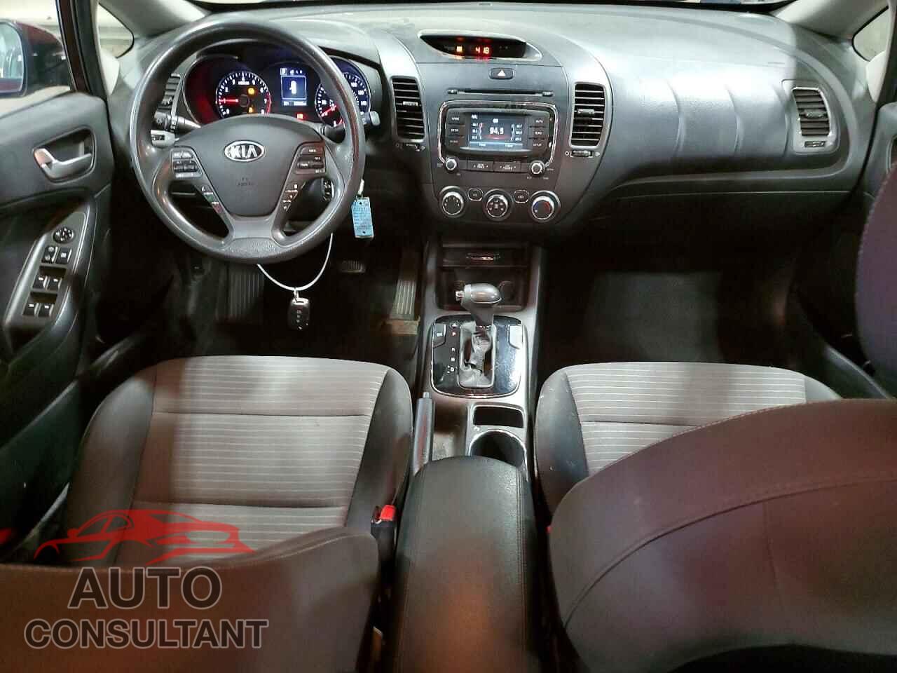 KIA FORTE 2017 - 3KPFL4A78HE100953