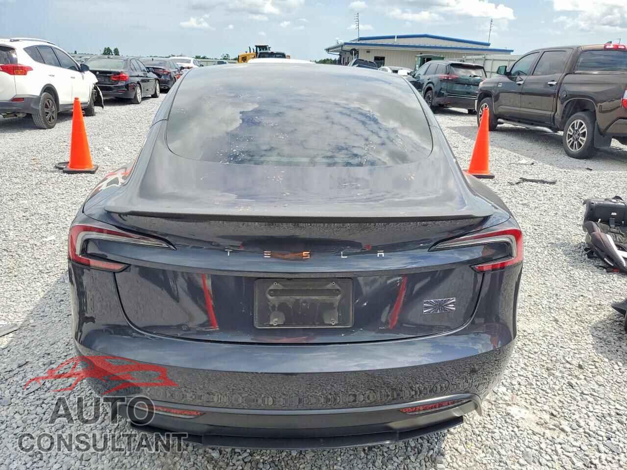 TESLA MODEL 3 2024 - 5YJ3E1ET3RF842367