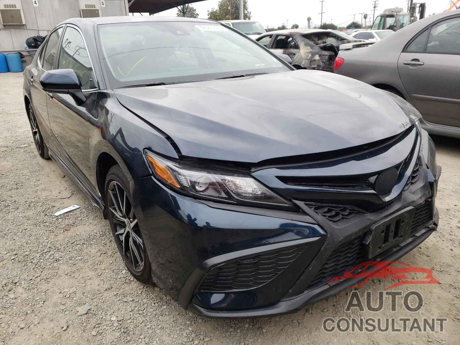 TOYOTA CAMRY 2021 - 4T1G11AK0MU604451