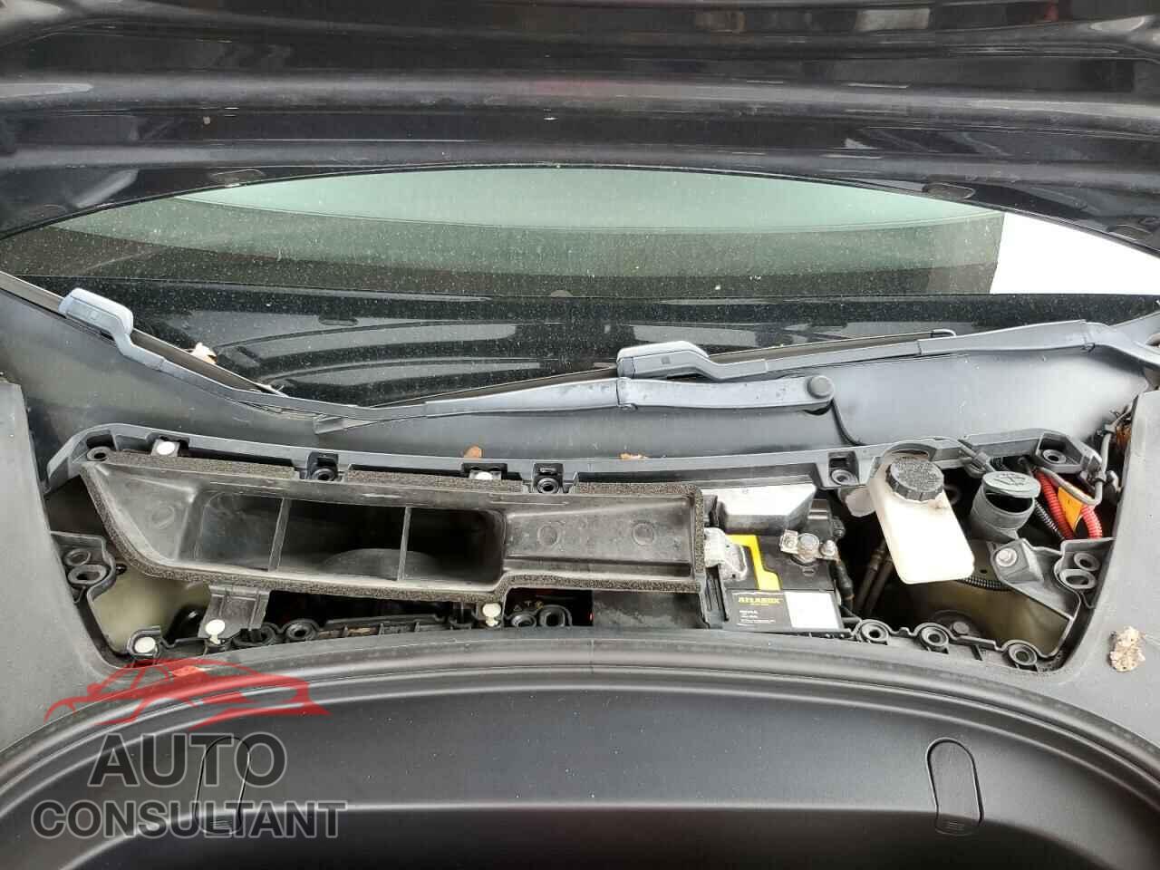 TESLA MODEL 3 2018 - 5YJ3E1EA6JF158755