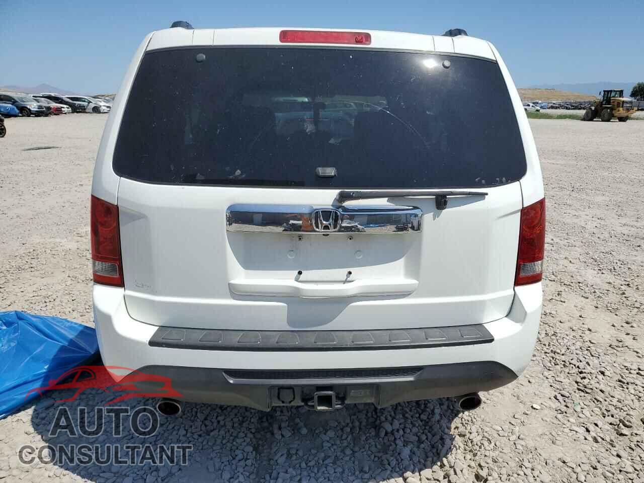 HONDA PILOT 2013 - 5FNYF4H48DB052726