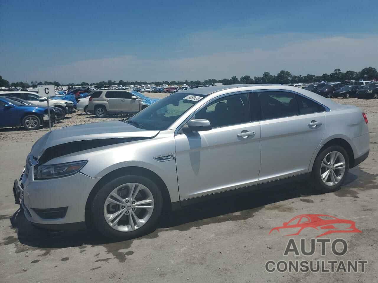 FORD TAURUS 2018 - 1FAHP2E85JG133506