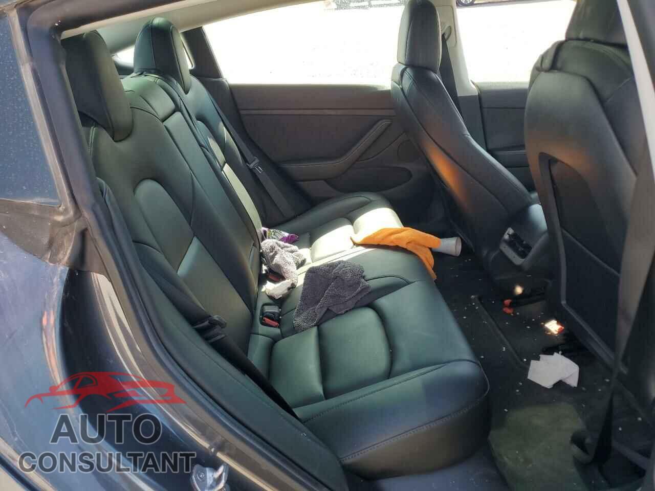 TESLA MODEL 3 2021 - 5YJ3E1EA4MF061445
