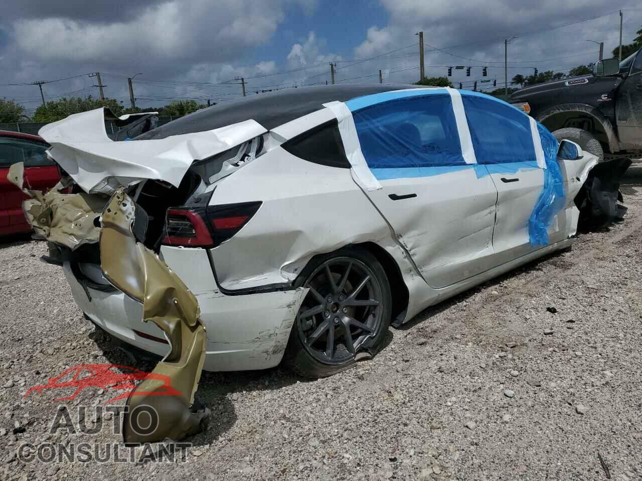 TESLA MODEL 3 2023 - 5YJ3E1EA4PF567345