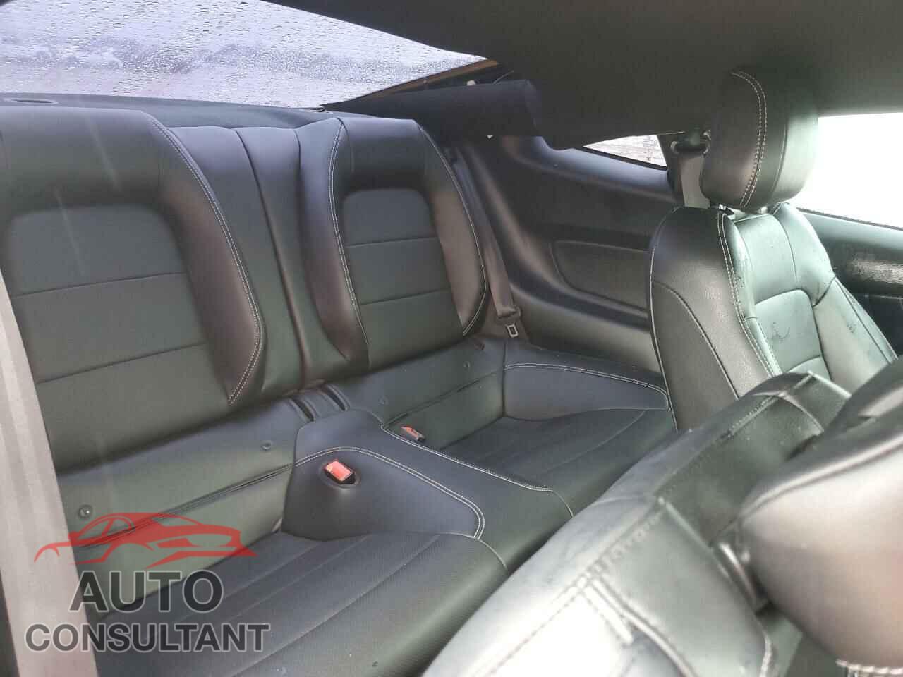 FORD MUSTANG 2018 - 1FA6P8CF8J5184246