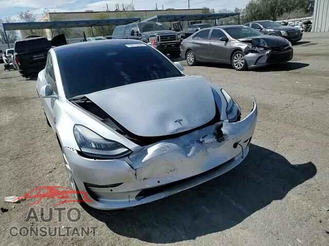 TESLA MODEL 3 2018 - 5YJ3E1EA2JF015351
