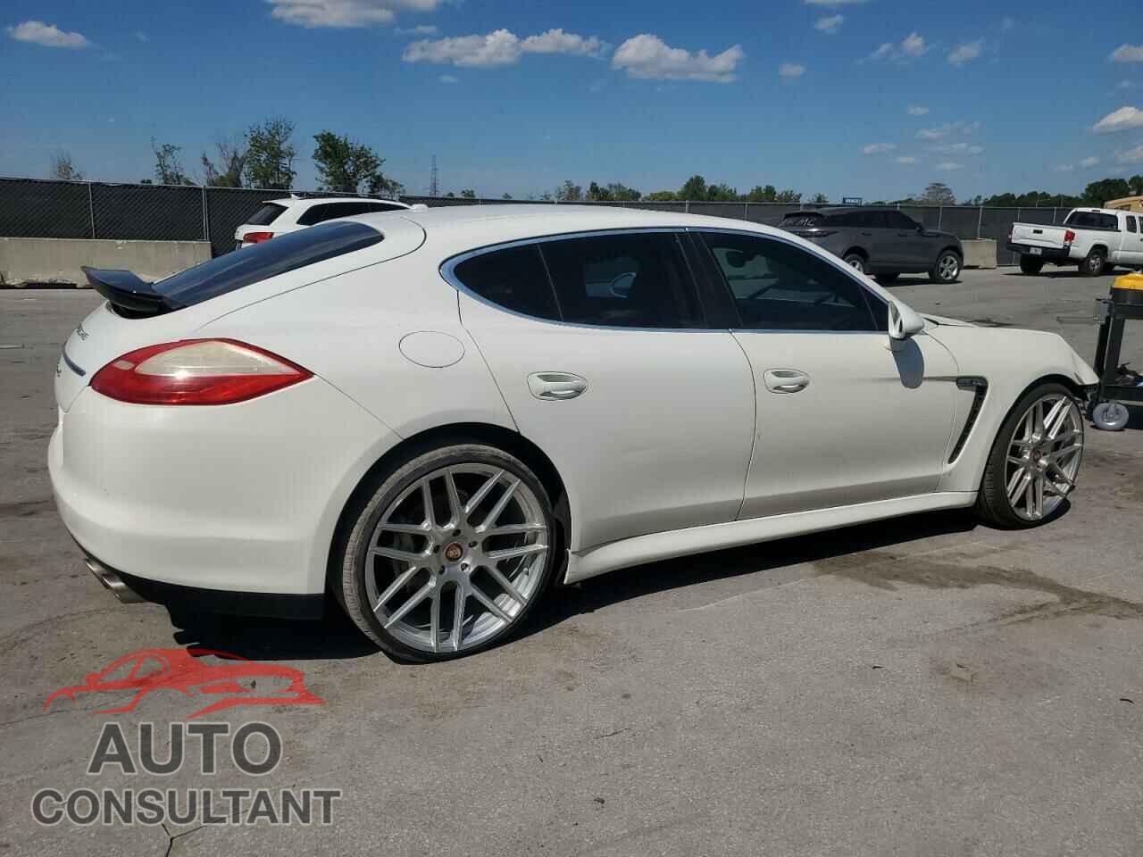 PORSCHE PANAMERA 2011 - WP0AB2A75BL060508