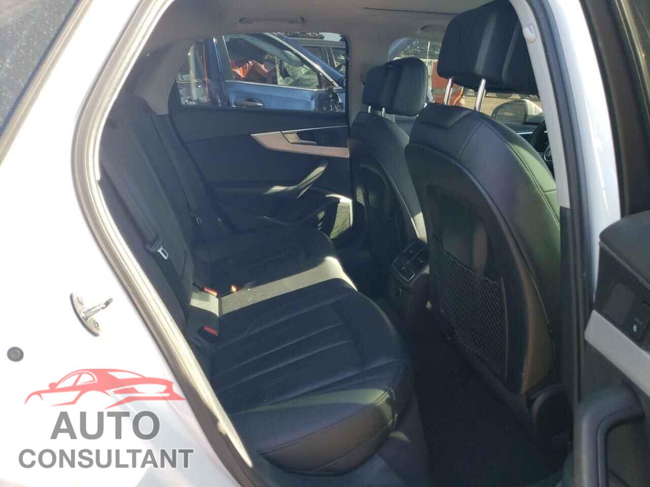 AUDI A4 2017 - WAUANAF47HN063307