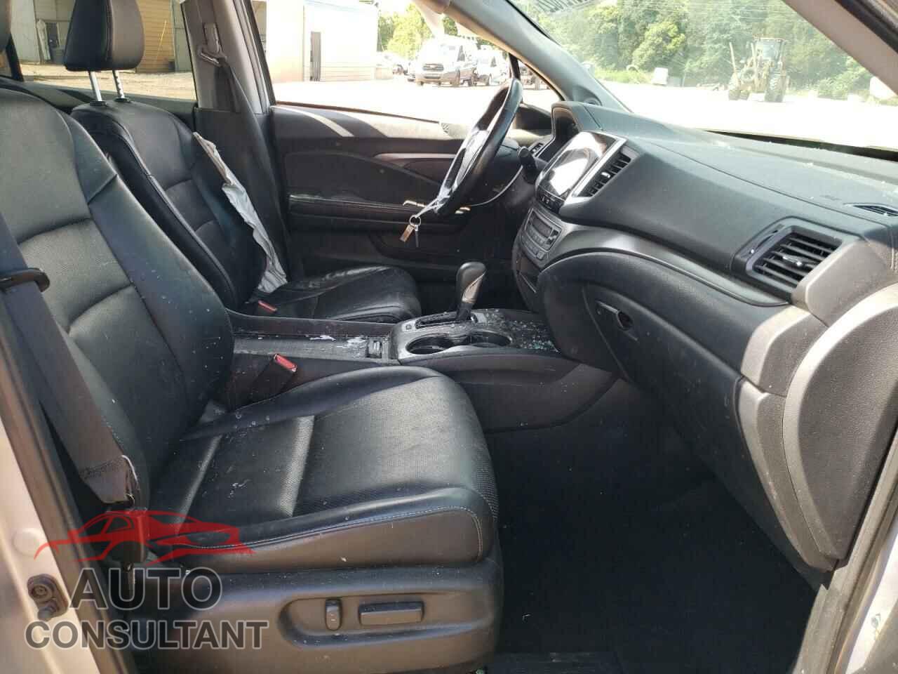 HONDA RIDGELINE 2017 - 5FPYK3F63HB019091