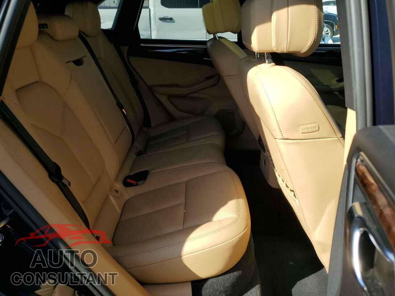 PORSCHE MACAN 2017 - WP1AA2A53HLB07527