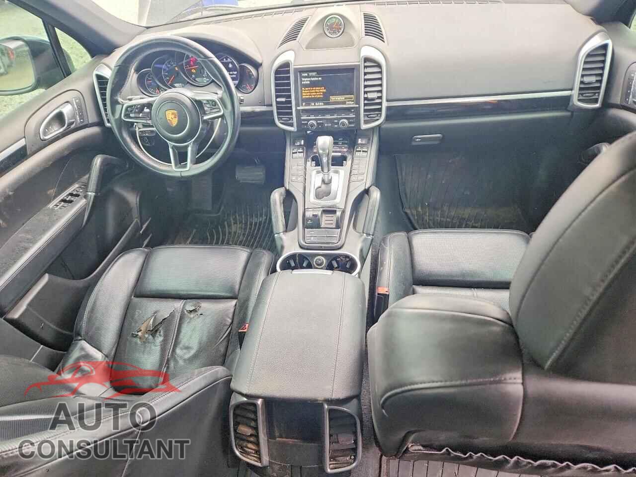 PORSCHE CAYENNE 2015 - WP1AF2A28FLA40895