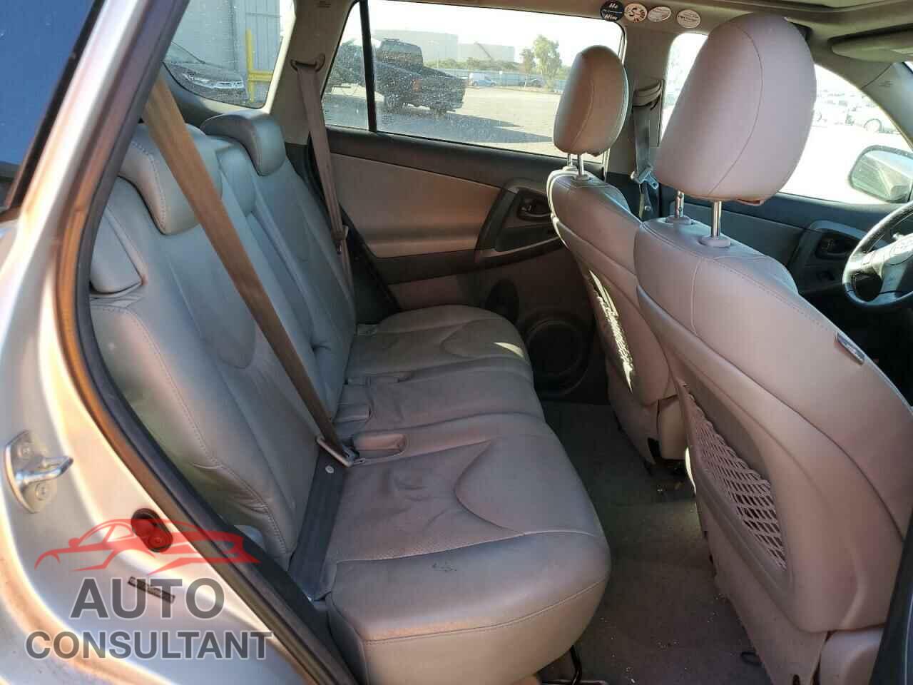 TOYOTA RAV4 2011 - 2T3DK4DV8BW040639