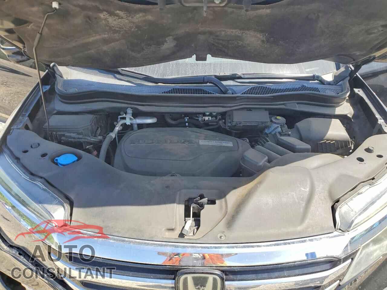 HONDA PILOT 2017 - 5FNYF5H97HB005565