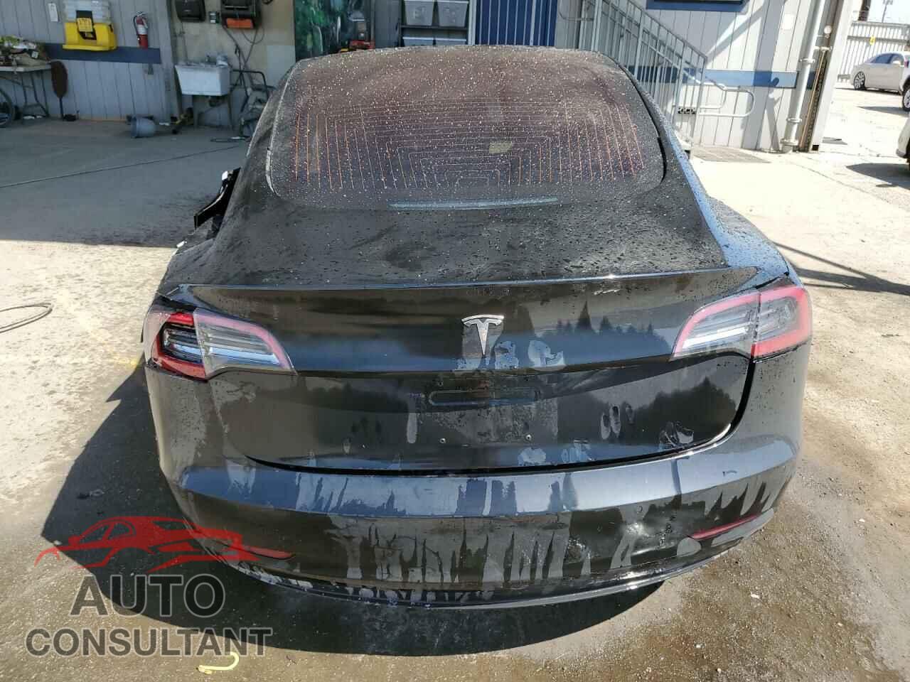 TESLA MODEL 3 2018 - 5YJ3E1EA5JF013321