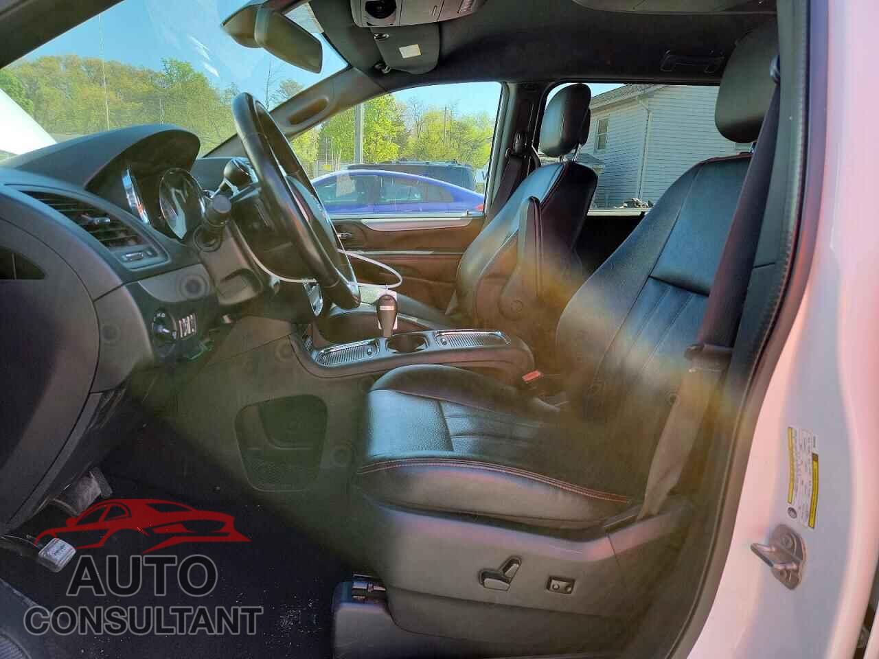 DODGE CARAVAN 2019 - 2C4RDGEG9KR752623