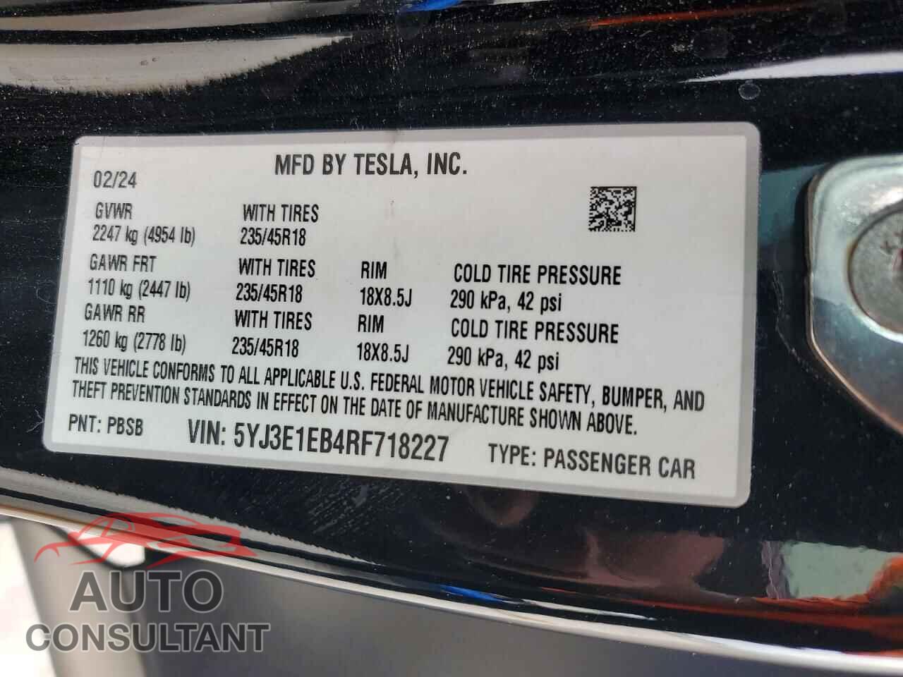 TESLA MODEL 3 2024 - 5YJ3E1EB4RF718227