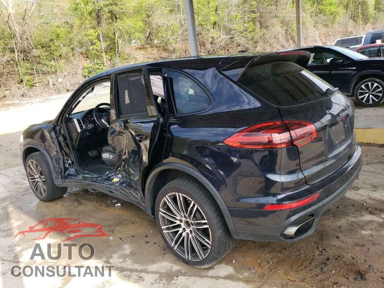 PORSCHE CAYENNE 2016 - WP1AA2A27GKA12902